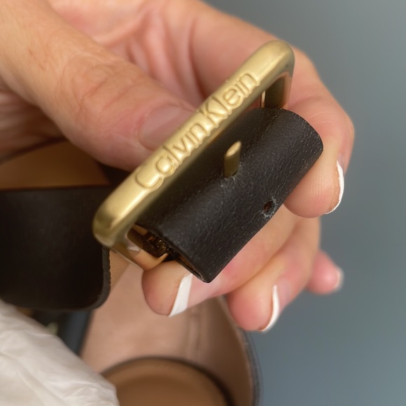 Calvin Klein- Black high heel. Heel is clear lined with a strip of gold. - Picture 7 of 7